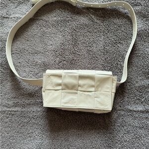 Bottega Veneta mini intreccio calfskin leather belt bag NWT with storage bag